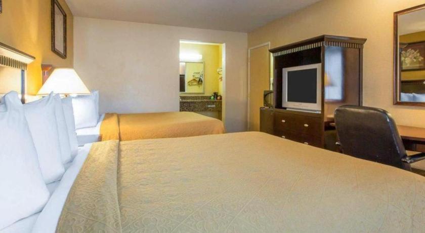 Quality Inn San Bernardino Exterior foto